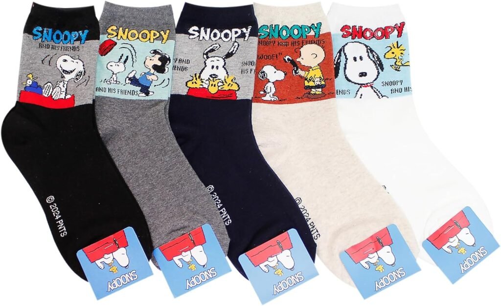 The Peanuts Snoopy Women and teen girls Cartoon Character Series Licensed Socks